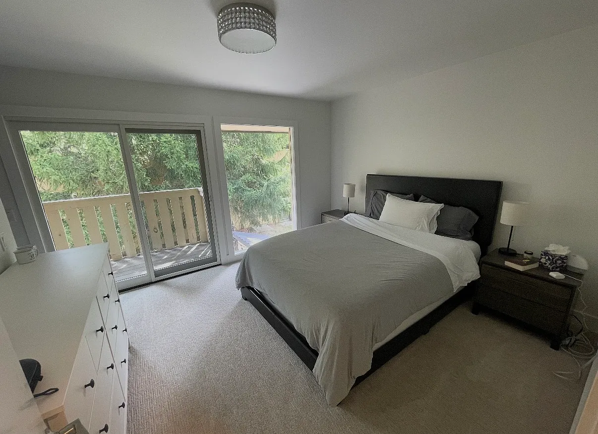 305 Andora Ln — Photo 2