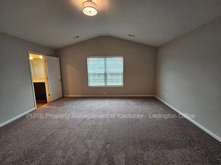 121 Forester Ct — Photo 20