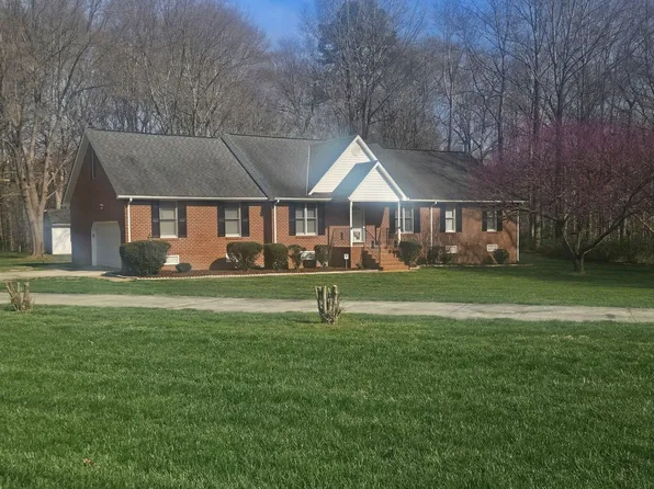 4305 Cedar Creek Ln, Prince George, VA 23875