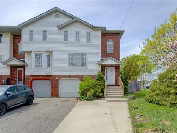 699 Grange Cres, Waterloo, ON N2T 2L8