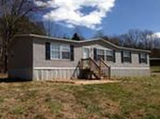 434 Creamery Rd, Brasstown, NC 28902