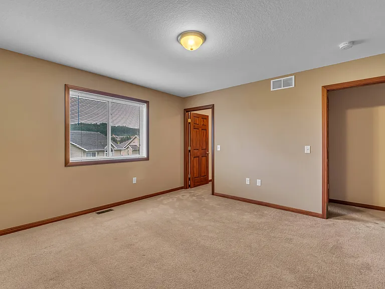 Willow Creek Townhomes — Photo 12
