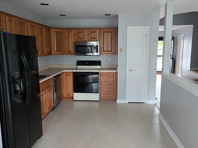 2208 Gleim Ct — Photo 6