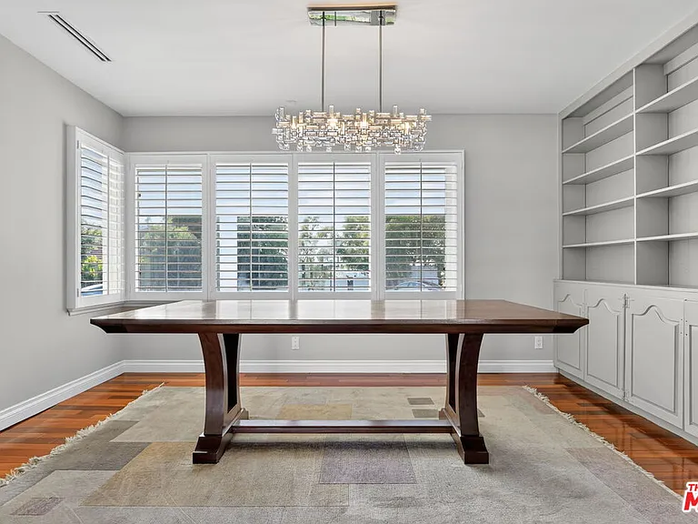 4186 Regal Oak Dr — Photo 16