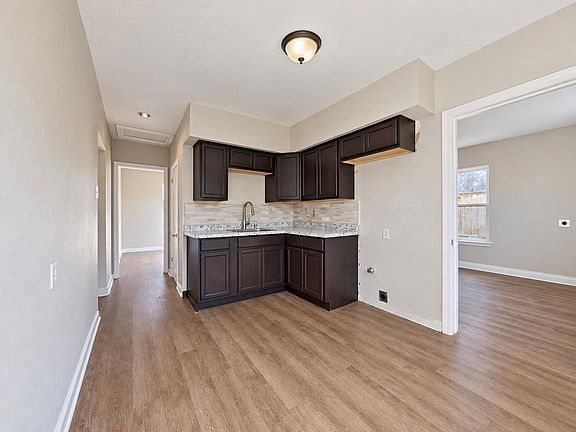 5th image of 3019 NW 27th St