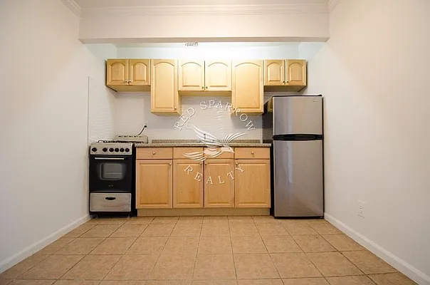 Rented by Red Sparrow Realty Group | media 28