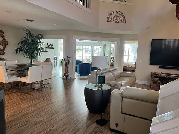 7433 Somerset Shores Ct