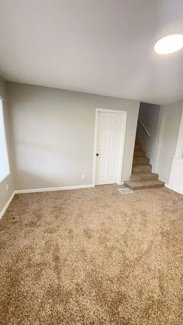 Spacious Newly Renovated 4 Bed 2 Full Bath Home Located Near Downtown! — Photo 2