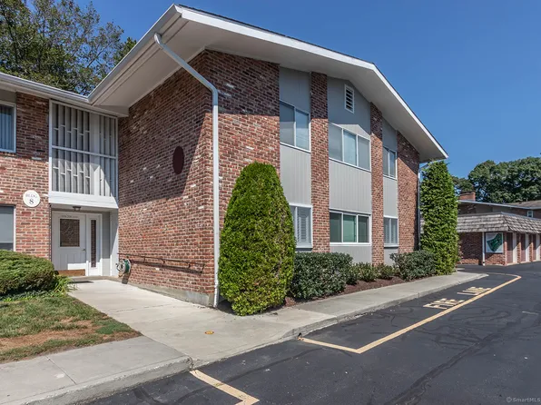 200 Southport Woods Drive #200, Fairfield, CT 06890
