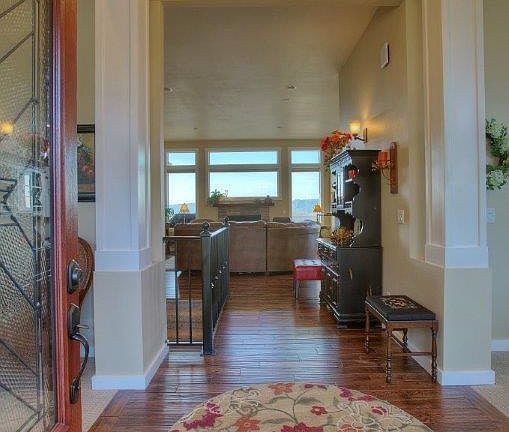 3rd image of 8102 172nd Ave E