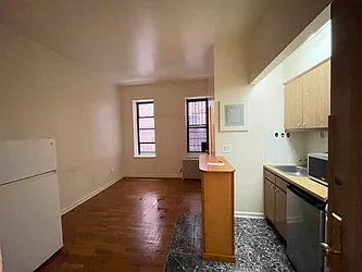 Rented by Best Apartments North Inc