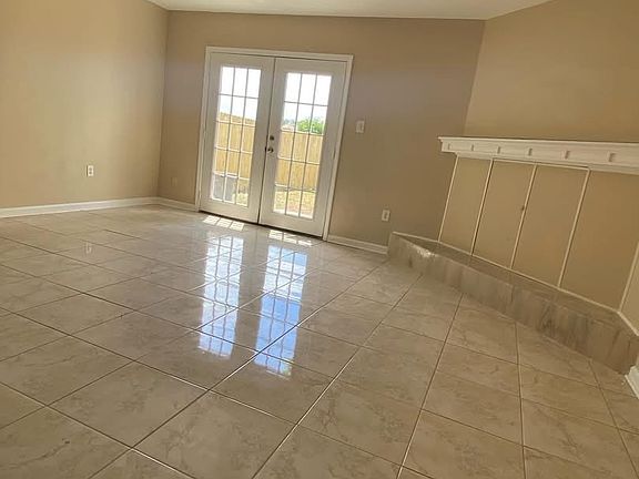 2nd image of 7036 Northgate Dr