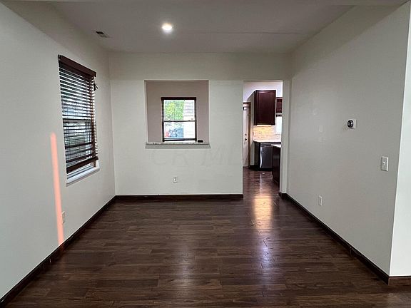 5th image of 3759 Grimes Dr