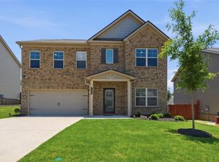 784 Lakehaven Ln, Loganville, GA 30052