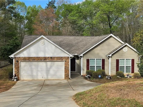 739 Crawford W. Long Street, Danielsville, GA 30633