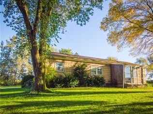 875 Centerline Rd, Strykersville, NY 14145