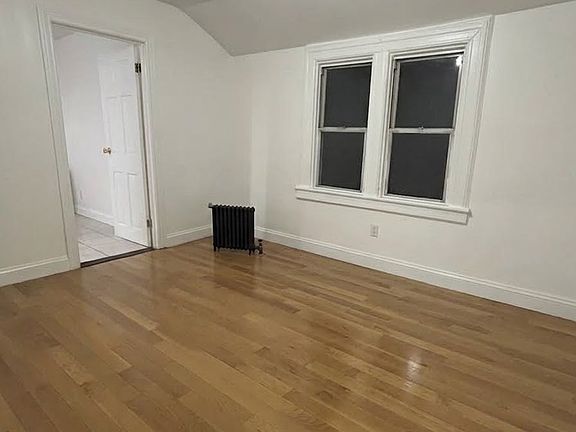 2nd image of 855 Troy Ave #3