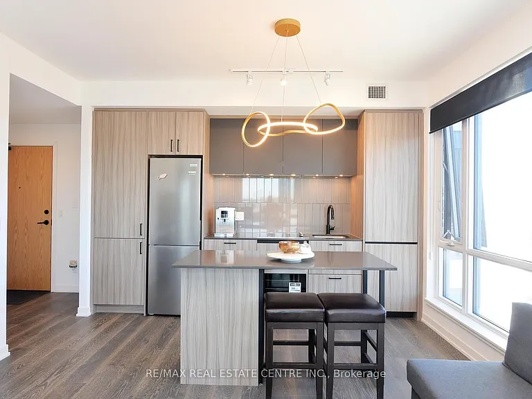 7950 Bathurst St #416 — Photo 25