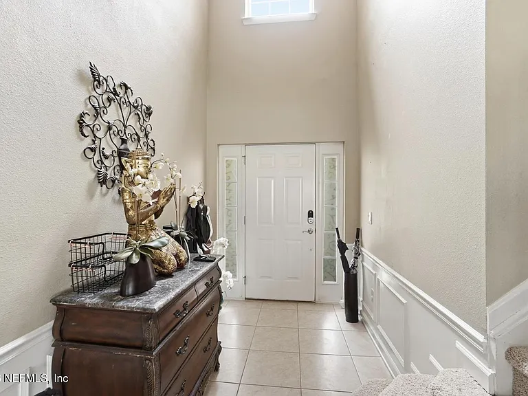 4008 Lionheart Dr — Photo 9