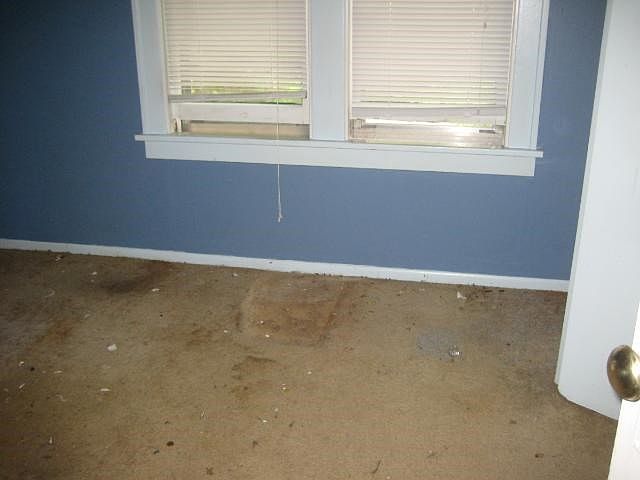 2nd image of 3218 40th Ave S