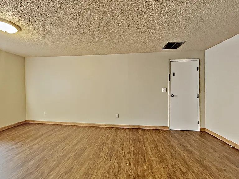 32733 32nd Ave SW — Photo 10