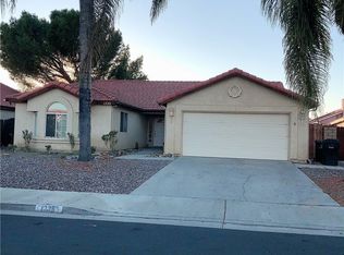 1335 Zirconia St, Hemet, CA 92543