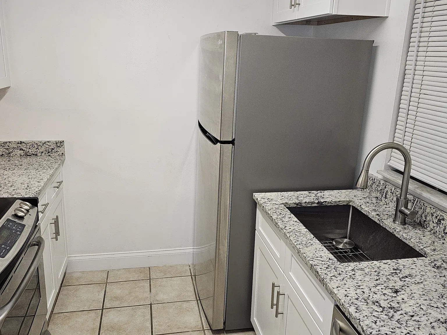 2 bed, 1.5 bath, 1020 sqft, $1,675 — Photo 2
