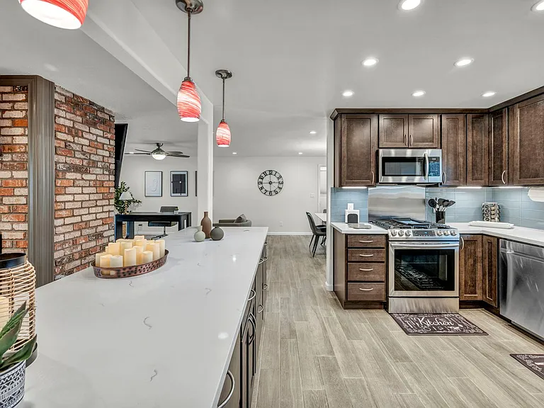 13785 Kewanna Trl — Photo 11