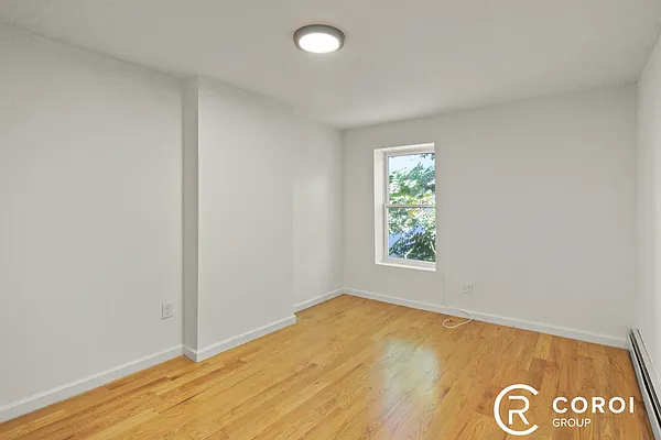 Rented by Coroi Corp | media 10