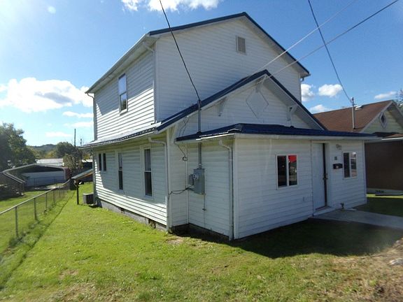 3rd image of 323 Bluefield Ave