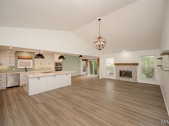 5th image of 4437 Forest Dale Dr