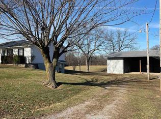 11777 Wine Hill Rd, Steeleville, IL 62288