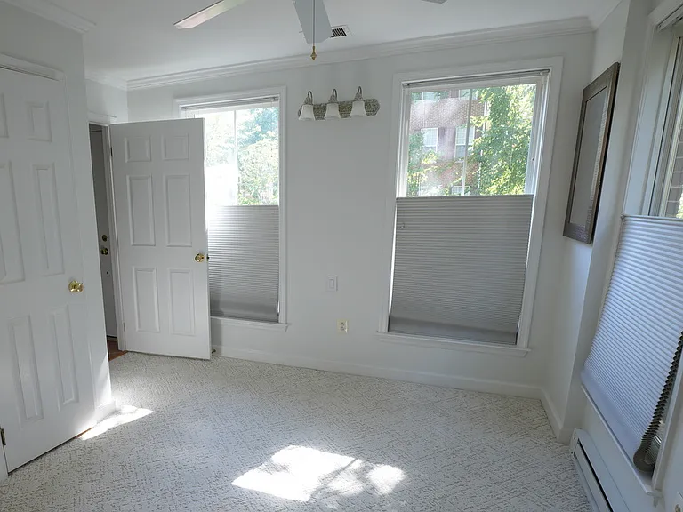 722 Capitol Square Pl SW — Photo 14