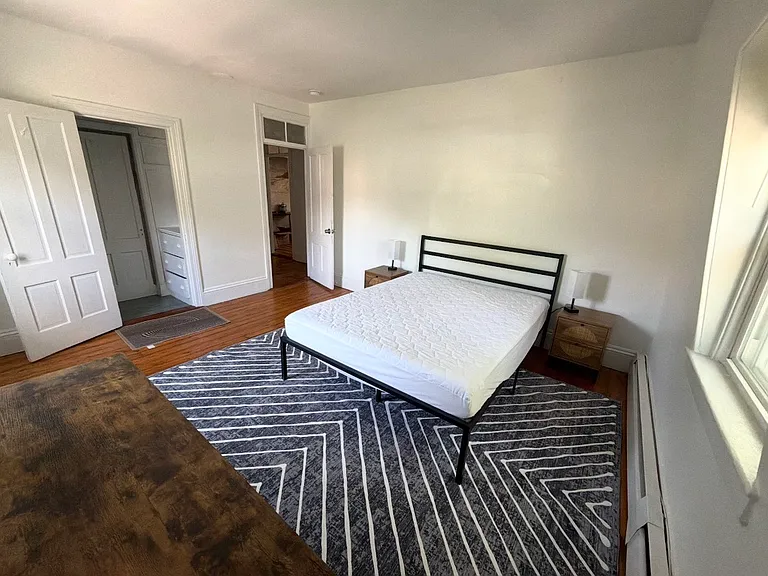 211 Williams St #3 — Photo 1