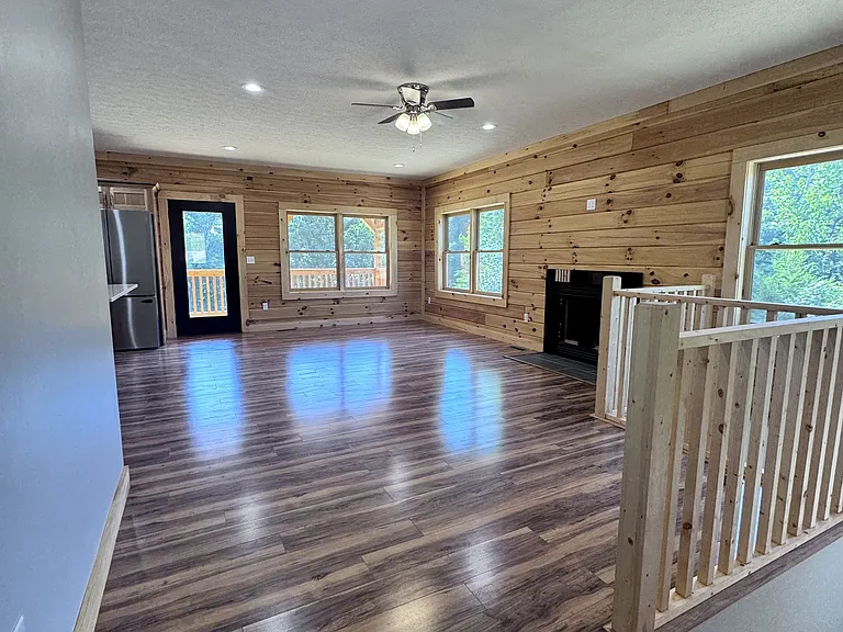 1339 Hickory Point Dr — Photo 5