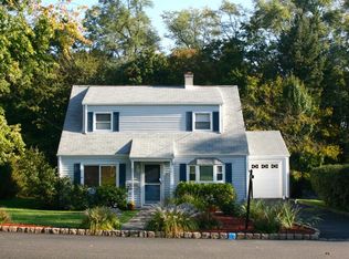 11 Willard Pl, Morristown, NJ 07960