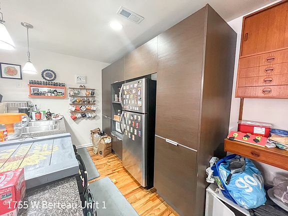 4th image of 1751 W Berteau Ave #1753-2