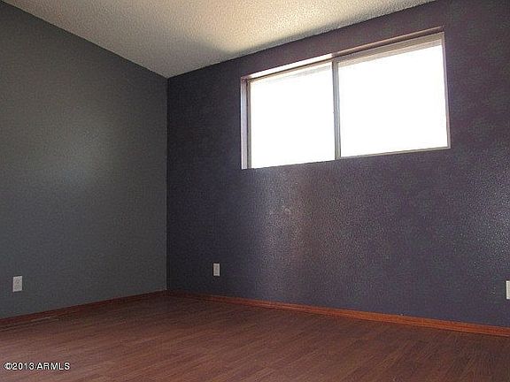4th image of 3820 W Puget Ave