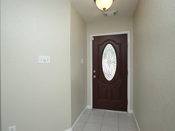 3rd image of 13715 Clarks Fork Dr