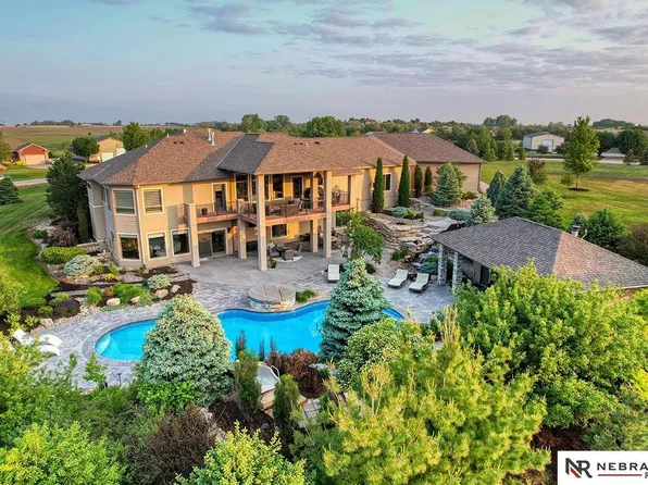 12510 Emmawalter Rd, Lincoln, NE 68517