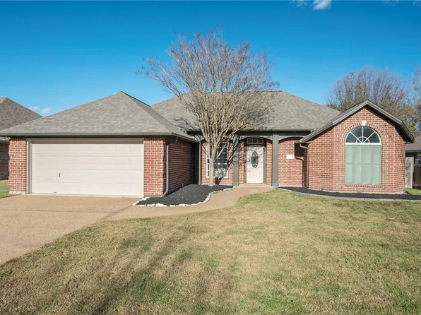 2913 Meadowbrook Ct, College Station, TX 77845