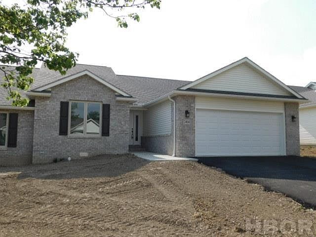 1st image of 2404 Villa West Dr