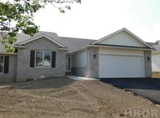 2404 Villa West Dr, Findlay, OH 45840