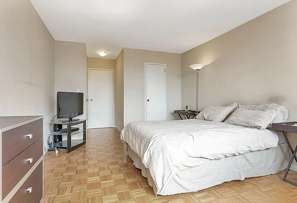 Sold by S & S Real Estate Inc | media 4