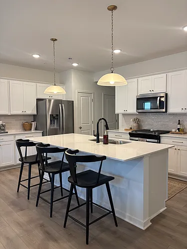 1731 Hauer Trl Photo 1