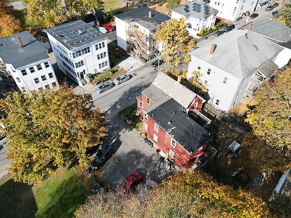 2nd image of 36 Greenwood St