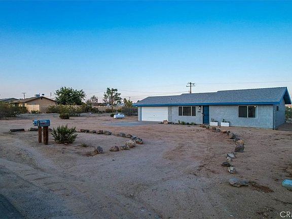 3rd image of 4661 Avenida La Manana