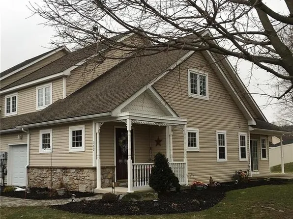 362 W Saint Elmo St, Nazareth, PA 18064