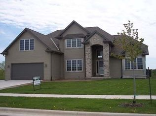 1073 Prairie Rd, Plymouth, WI 53073