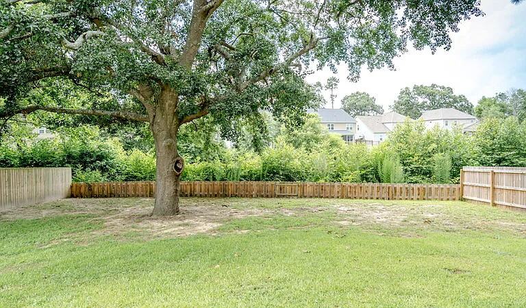 1772 Trevino Dr — Photo 23
